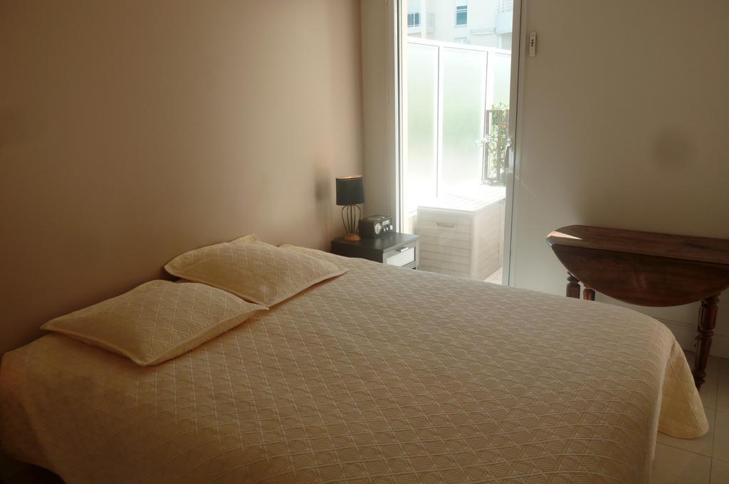 Stunning 2 Bed, 2 Bath Apt On The Cannes Sea Front Has Swimming Pool And Is A Secure Modern Building 464 Bagian luar foto