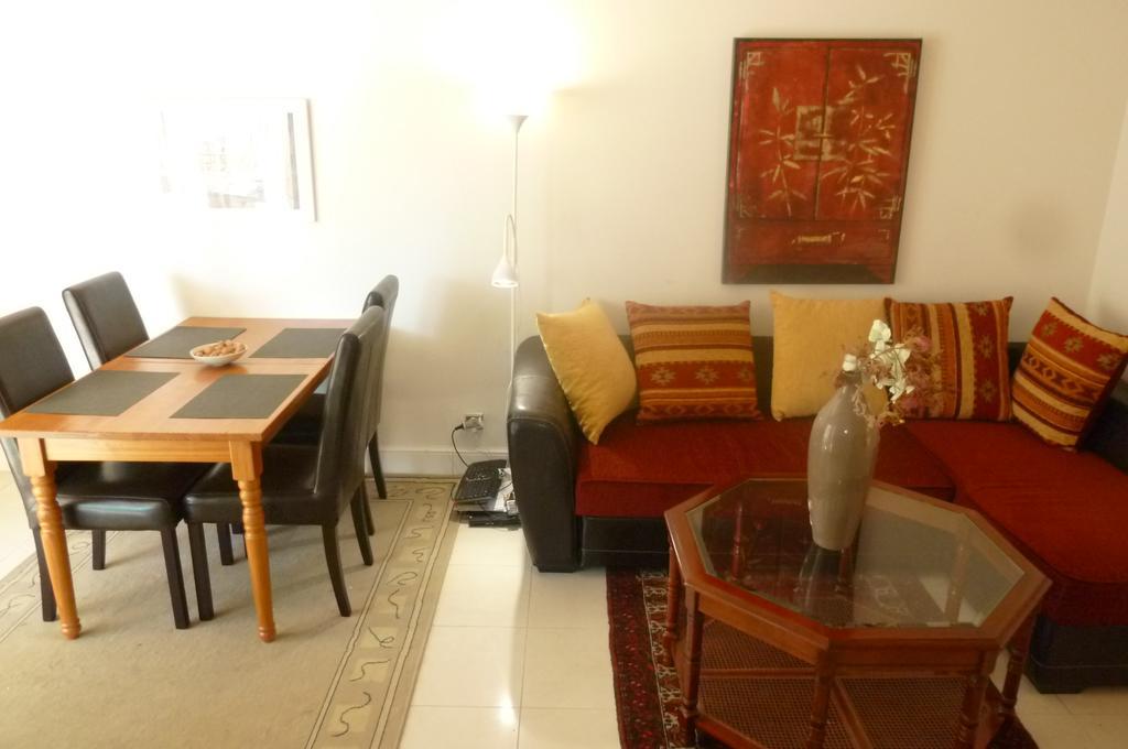 Stunning 2 Bed, 2 Bath Apt On The Cannes Sea Front Has Swimming Pool And Is A Secure Modern Building 464 Bagian luar foto