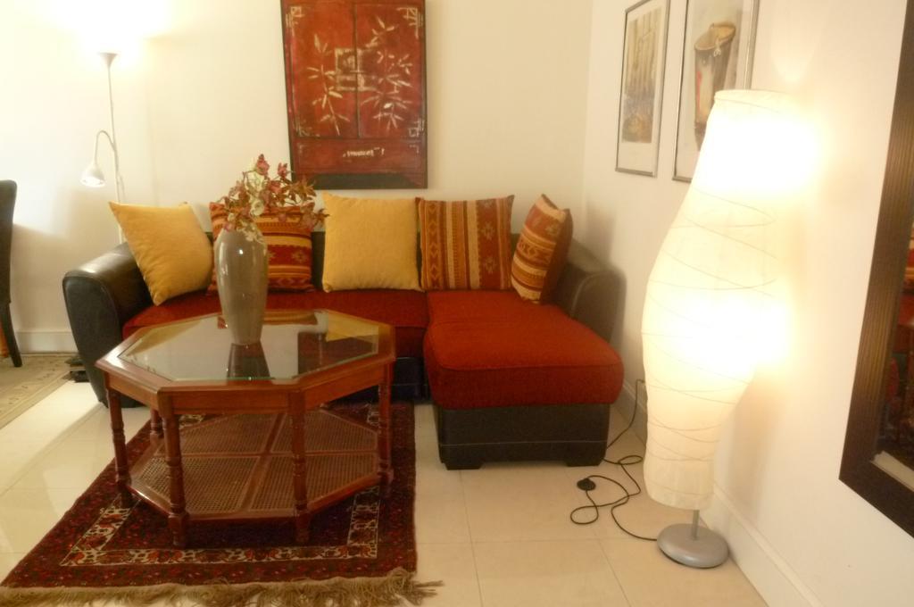Stunning 2 Bed, 2 Bath Apt On The Cannes Sea Front Has Swimming Pool And Is A Secure Modern Building 464 Bagian luar foto