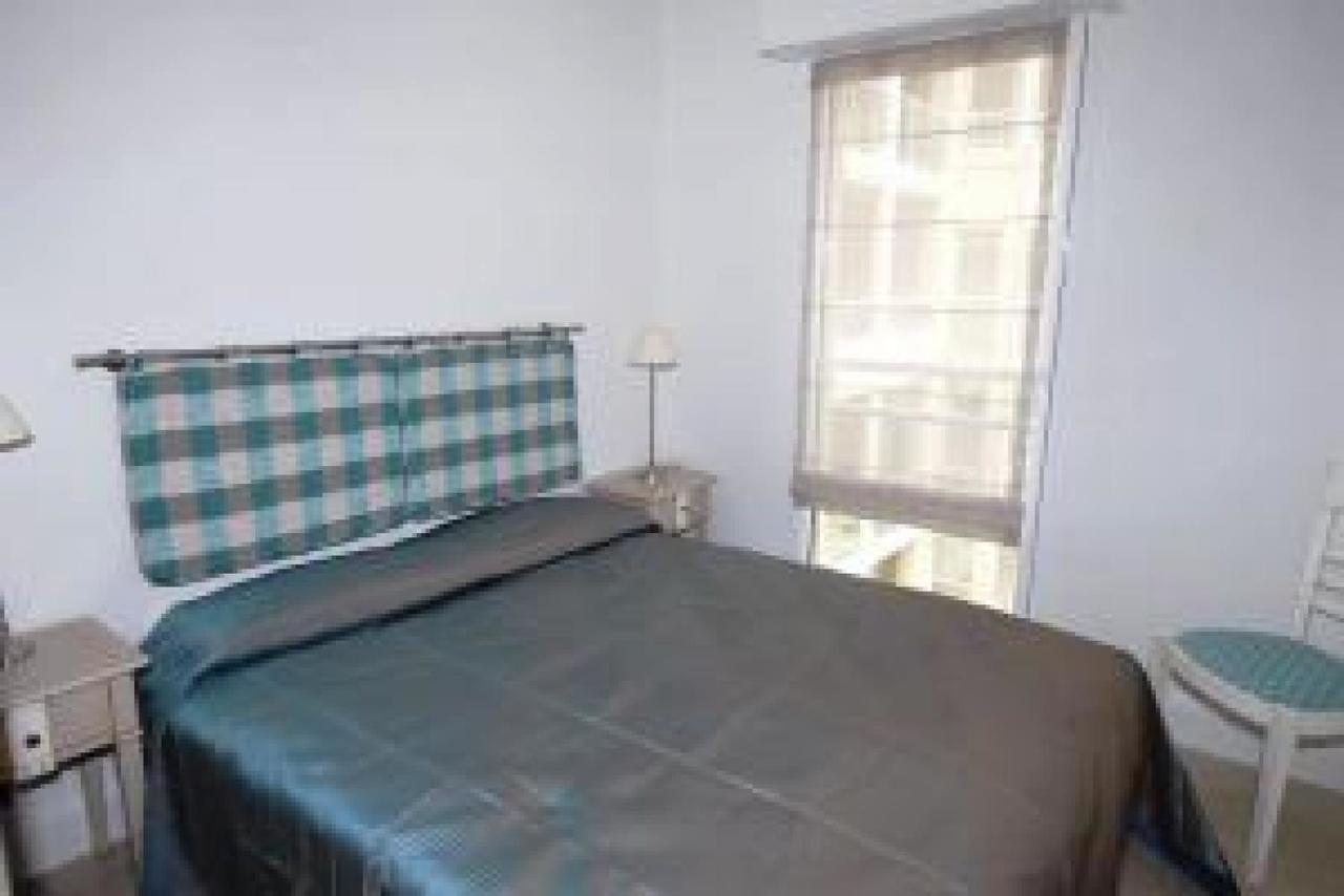 Stunning 2 Bed, 2 Bath Apt On The Cannes Sea Front Has Swimming Pool And Is A Secure Modern Building 464 Bagian luar foto