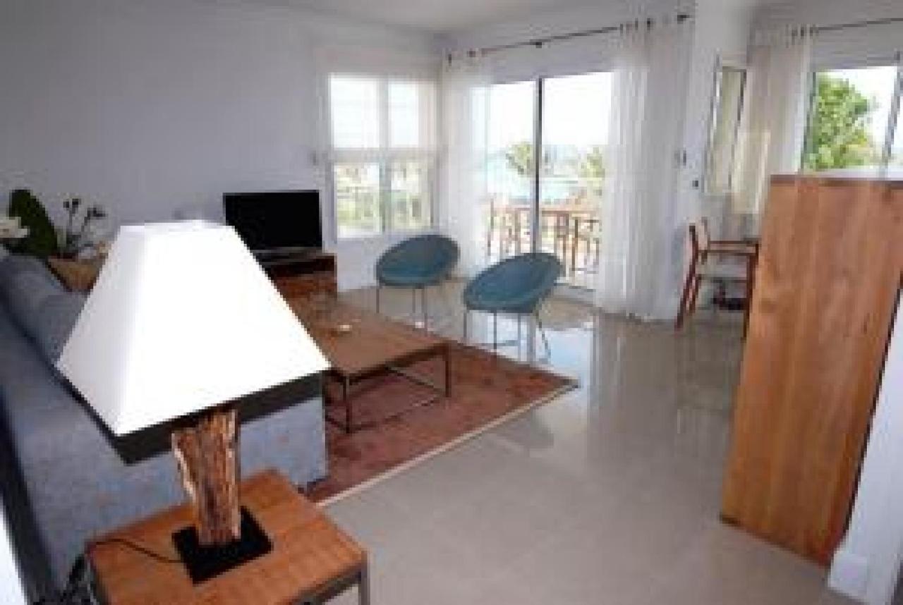 Stunning 2 Bed, 2 Bath Apt On The Cannes Sea Front Has Swimming Pool And Is A Secure Modern Building 464 Bagian luar foto